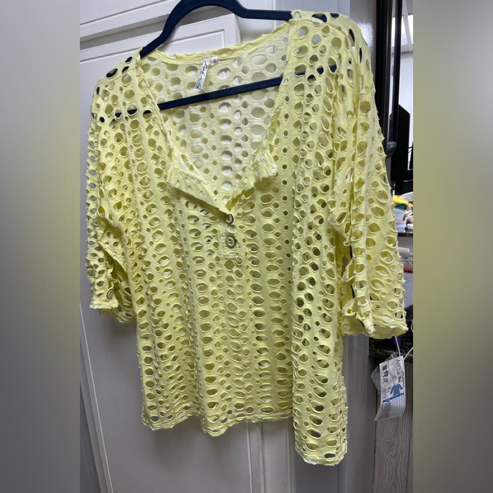 Lulu B top NWT size small